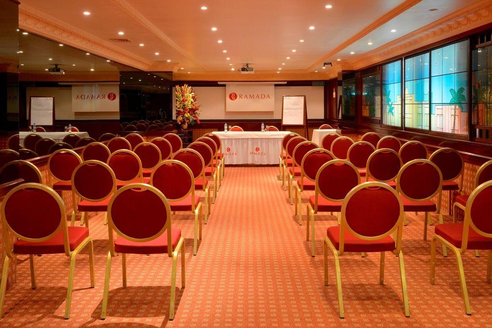 Ramada By Wyndham Bahrain Hotel Manama Exterior foto