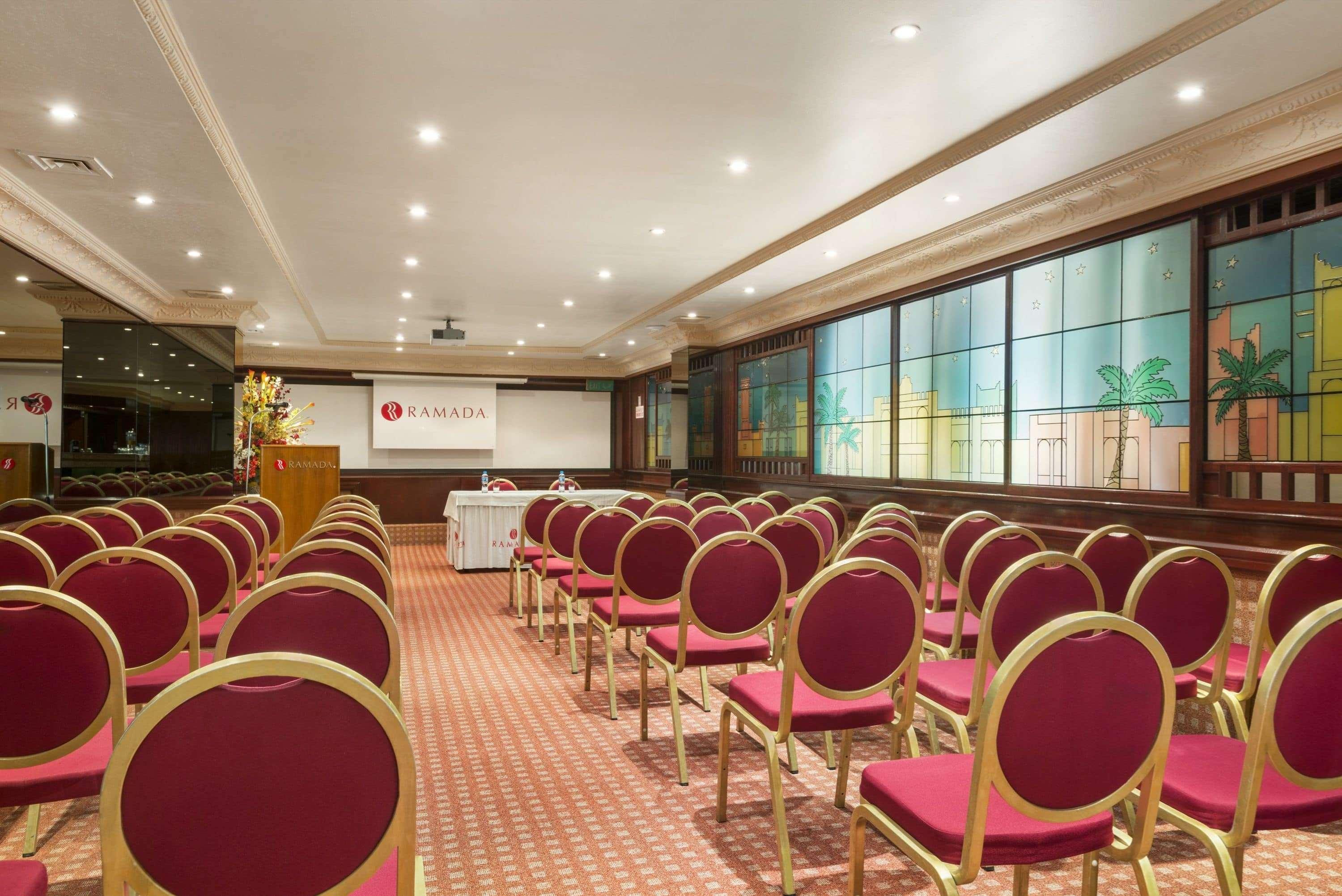 Ramada By Wyndham Bahrain Hotel Manama Exterior foto
