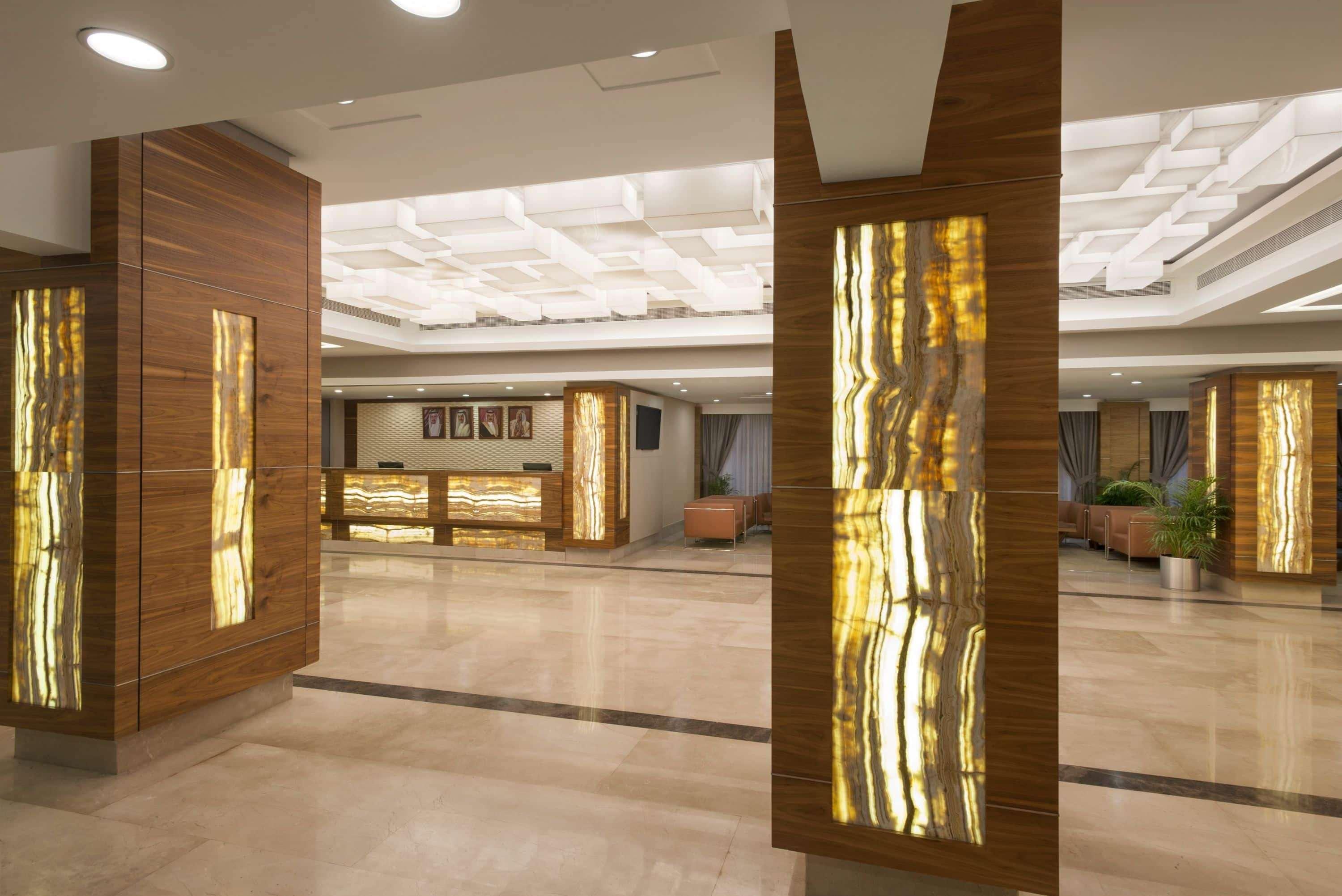 Ramada By Wyndham Bahrain Hotel Manama Exterior foto