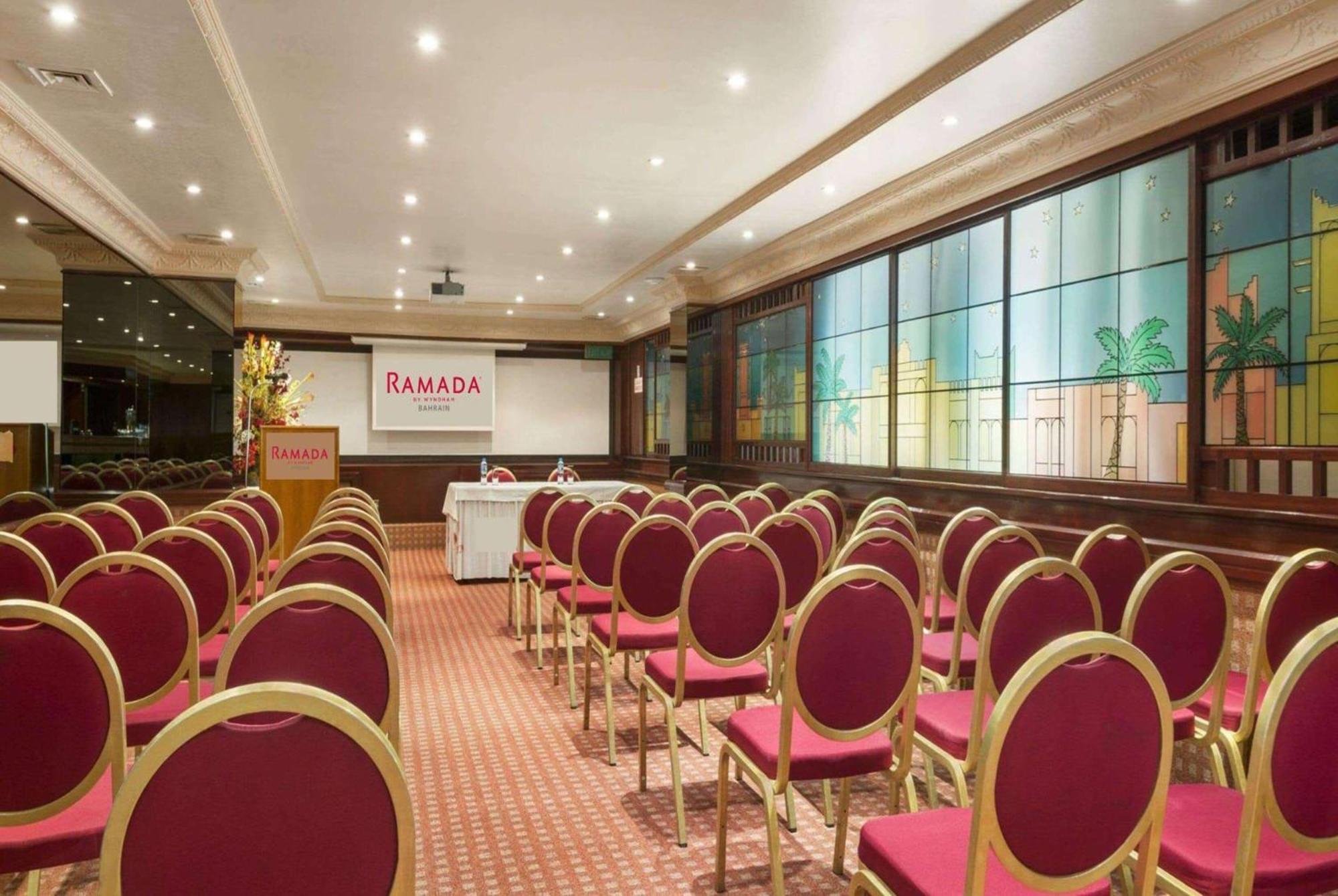 Ramada By Wyndham Bahrain Hotel Manama Exterior foto