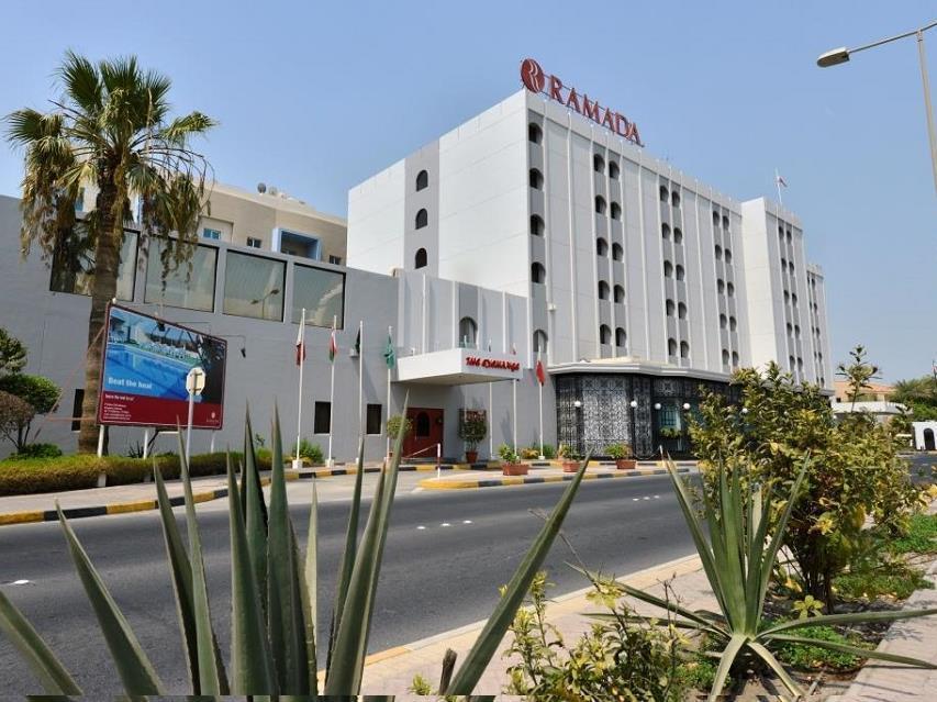 Ramada By Wyndham Bahrain Hotel Manama Exterior foto