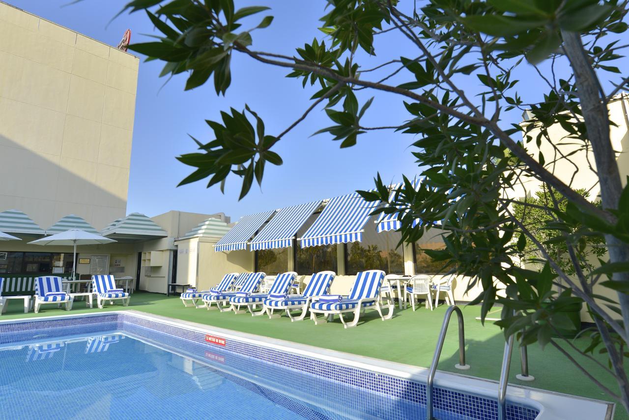 Ramada By Wyndham Bahrain Hotel Manama Exterior foto