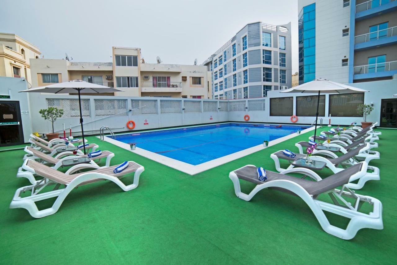 Ramada By Wyndham Bahrain Hotel Manama Exterior foto