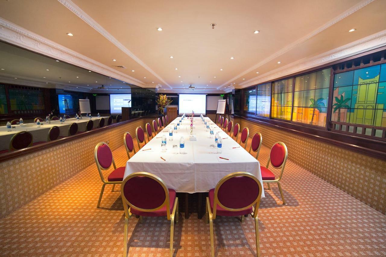 Ramada By Wyndham Bahrain Hotel Manama Exterior foto