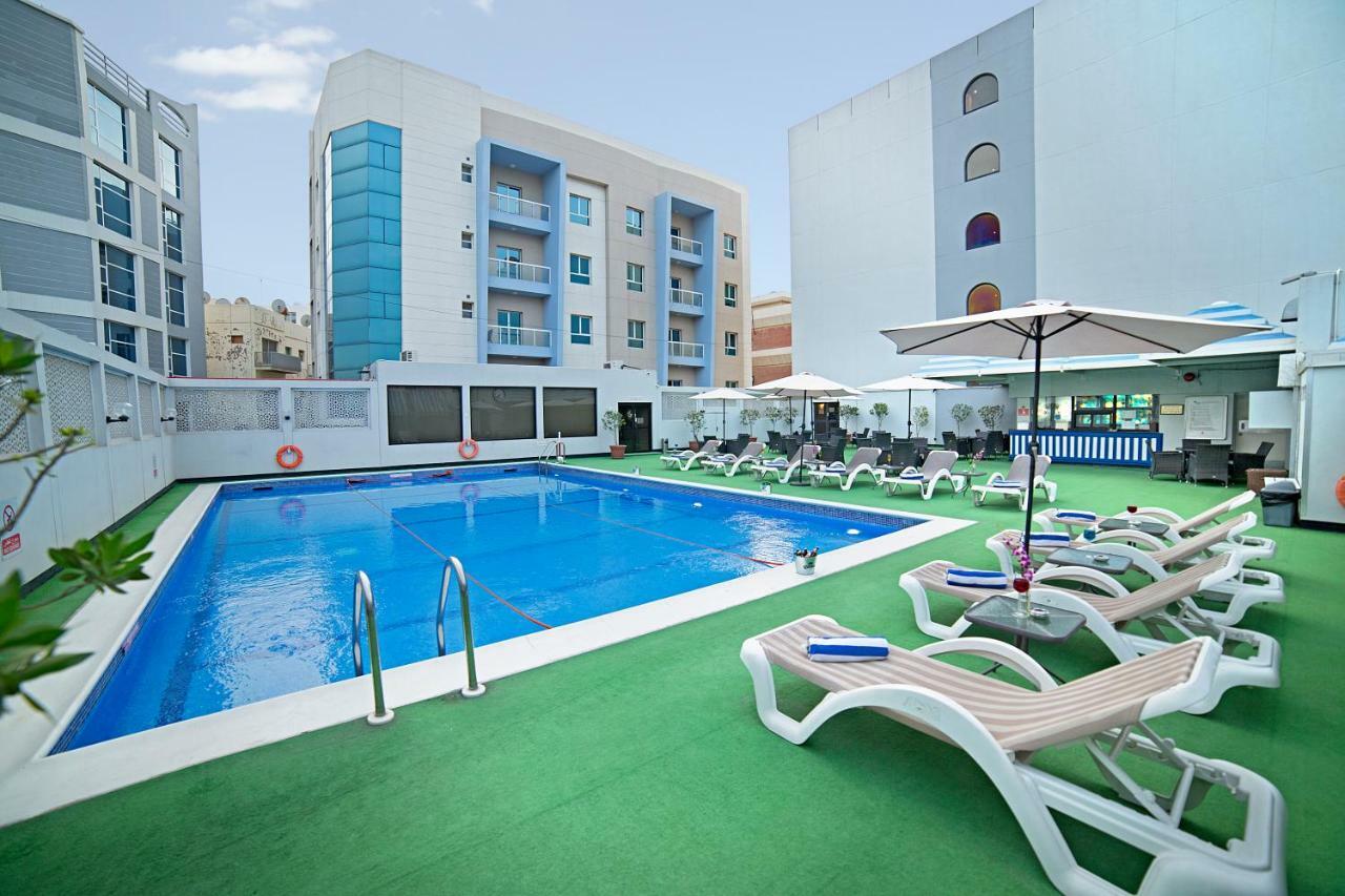 Ramada By Wyndham Bahrain Hotel Manama Exterior foto